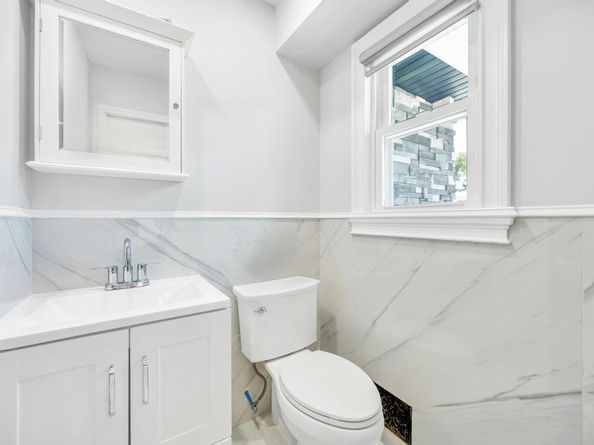 54 Pine Hill Lane, Dix Hills NY 11746