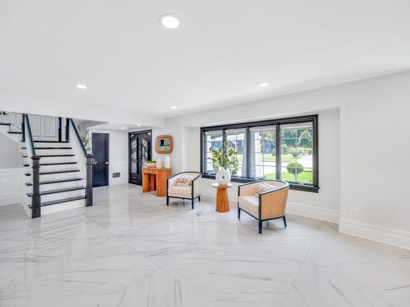 54 Pine Hill Lane, Dix Hills NY 11746