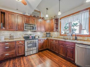 17 East Avenue, Lawrence NY 11559
