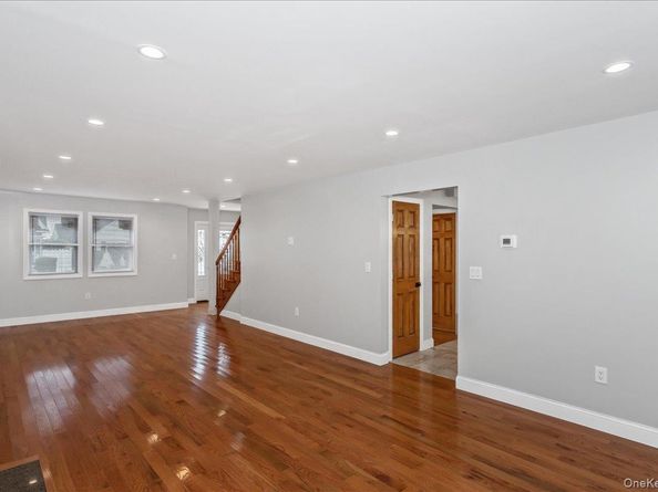 664 Clinton Avenue, Uniondale NY 11553