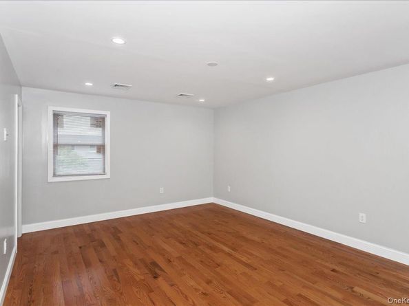 664 Clinton Avenue, Uniondale NY 11553