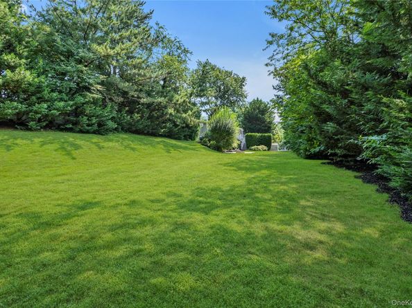 3 Porpoise Court, Northport NY 11768