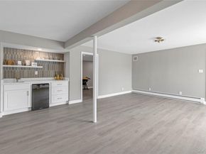 3 Porpoise Court, Northport NY 11768
