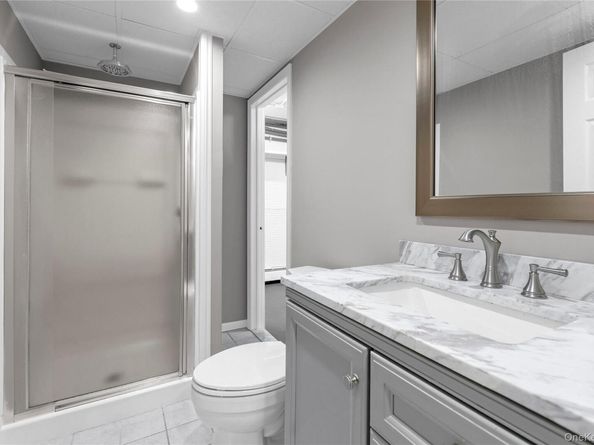 3 Porpoise Court, Northport NY 11768