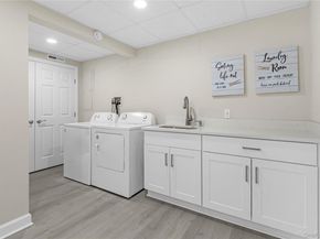 3 Porpoise Court, Northport NY 11768