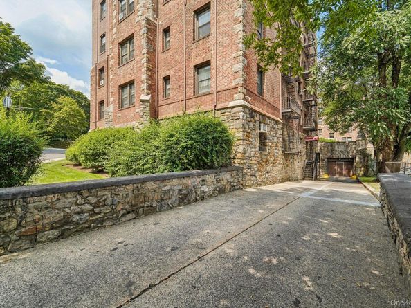 23 Old Mamaroneck Road Unit 2E, White Plains NY 10605