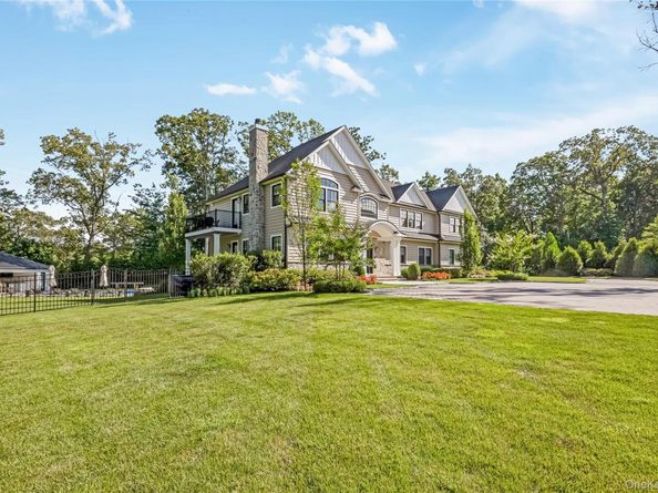 11 Landview Drive, Dix Hills NY 11746