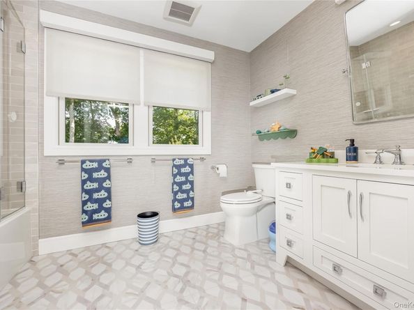 11 Landview Drive, Dix Hills NY 11746
