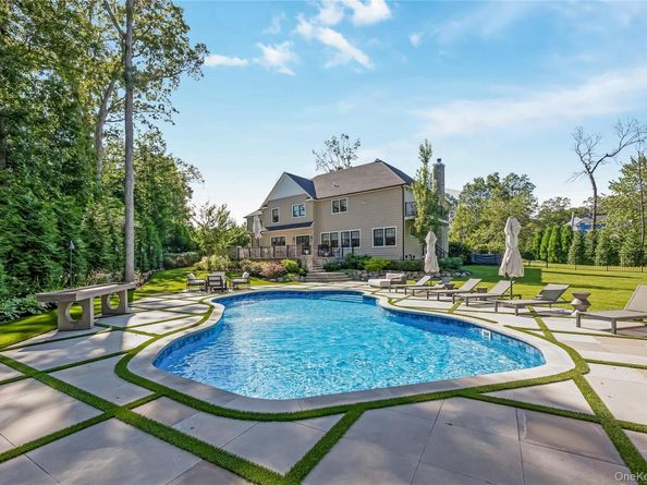 11 Landview Drive, Dix Hills NY 11746