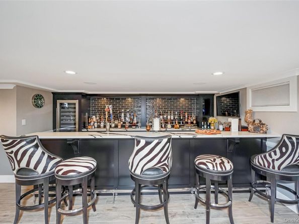 11 Landview Drive, Dix Hills NY 11746