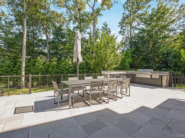 11 Landview Drive, Dix Hills NY 11746