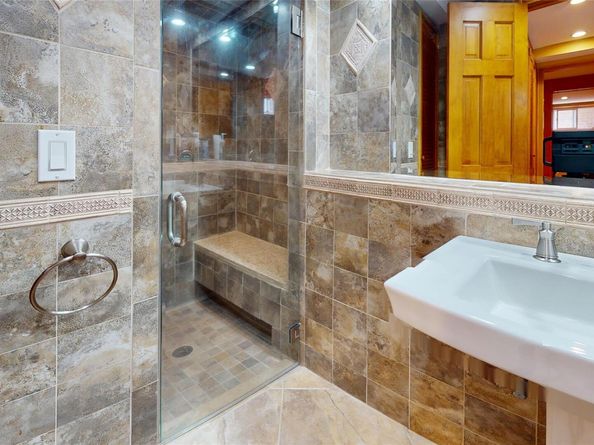 4 Robert Place, Baldwin NY 11510