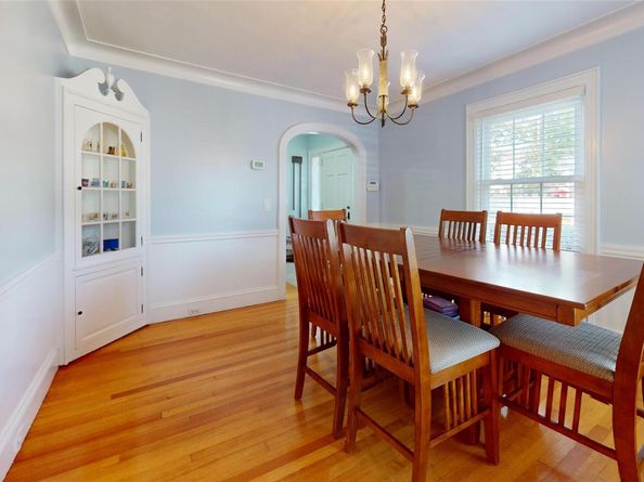 4 Robert Place, Baldwin NY 11510
