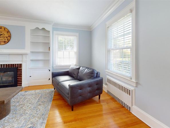 4 Robert Place, Baldwin NY 11510