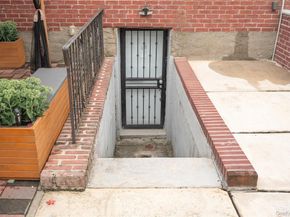 12043 194th Street, Saint Albans NY 11412