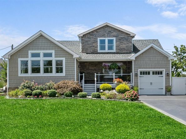 234 W Islip Road, West Islip NY 11795