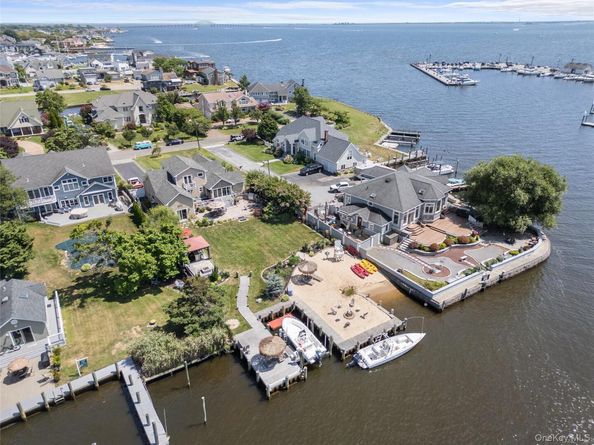 234 W Islip Road, West Islip NY 11795
