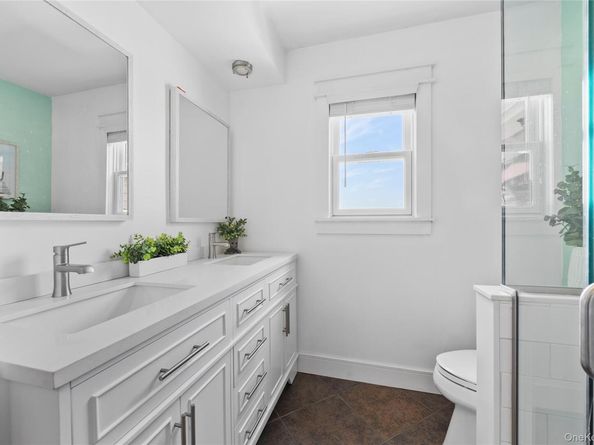 234 W Islip Road, West Islip NY 11795