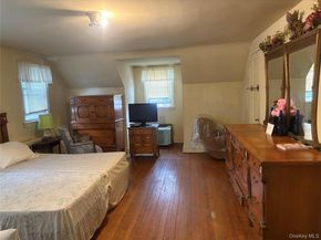 35 W Raymond Avenue, Roosevelt NY 11575
