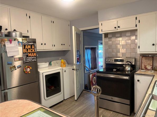 35 W Raymond Avenue, Roosevelt NY 11575