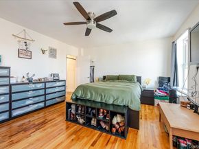 1 Broadway E 7O, Long Beach NY 11561