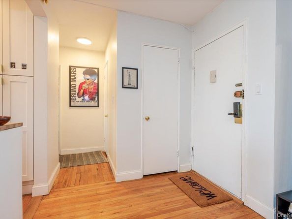 1 Broadway E 7O, Long Beach NY 11561