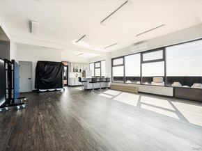 1 Broadway E 7O, Long Beach NY 11561
