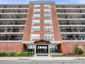 1 Broadway E 7O, Long Beach NY 11561