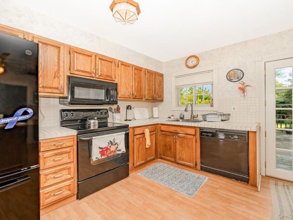 16 Malcolm Street, Bellport NY 11713