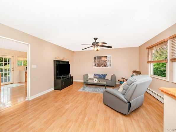 16 Malcolm Street, Bellport NY 11713