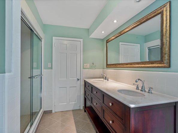 9 Cherry Lane, Glen Head NY 11545