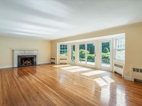 9 Cherry Lane, Glen Head NY 11545