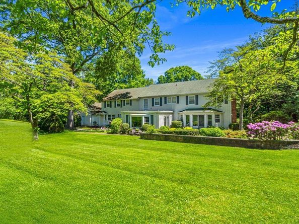 9 Cherry Lane, Glen Head NY 11545