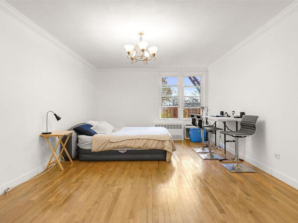 65-15 Alderton Street 5F, Rego Park NY 11374