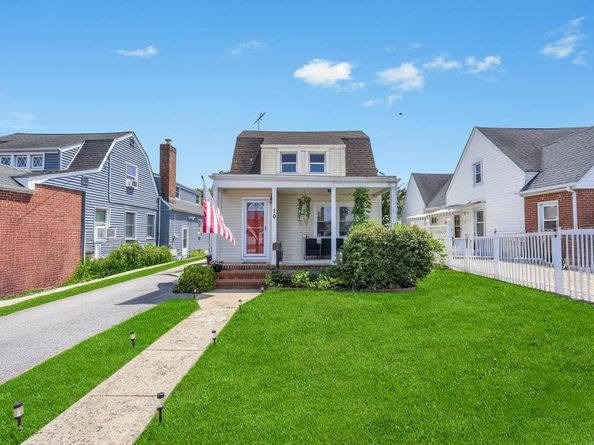 10 Dorothy Court, Merrick NY 11566