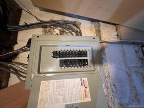 10211 85th Avenue, Richmond Hill NY 11418