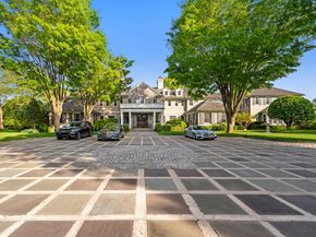 14 Fordune Drive, Southampton NY 11968