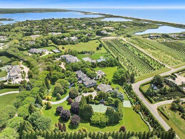 14 Fordune Drive, Southampton NY 11968