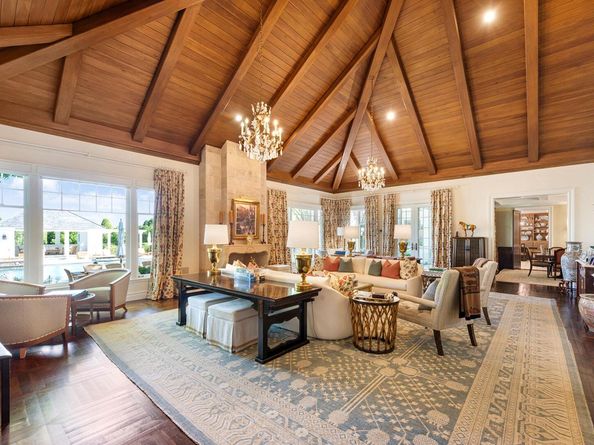 14 Fordune Drive, Southampton NY 11968