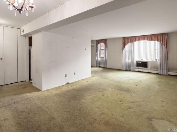 25 Stewart Place 514, Mount Kisco NY 10549