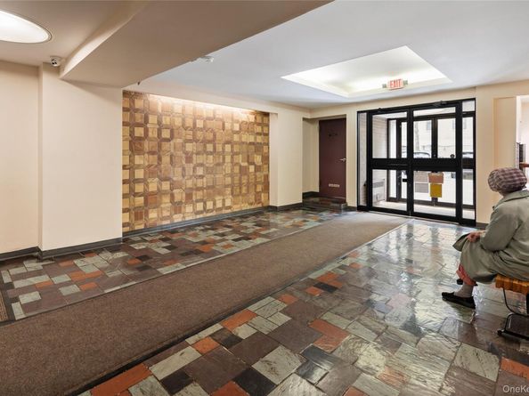 25 Stewart Place 514, Mount Kisco NY 10549