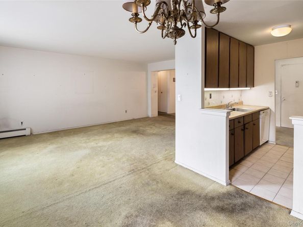 25 Stewart Place 514, Mount Kisco NY 10549