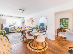 7511 164th St, Fresh Meadows NY 11366