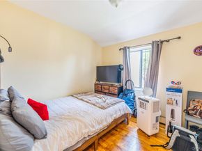 7511 164th St, Fresh Meadows NY 11366