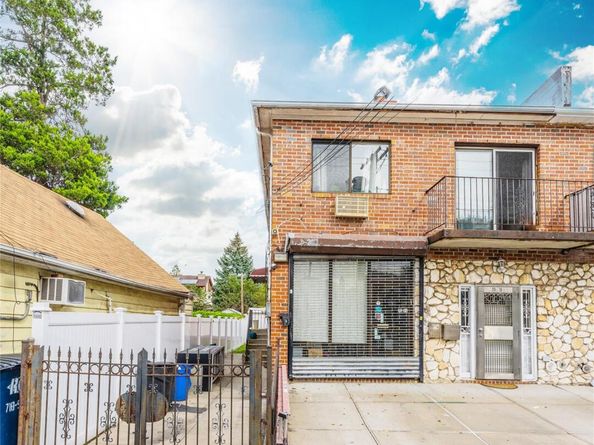 7511 164th St, Fresh Meadows NY 11366