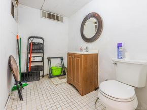 7511 164th St, Fresh Meadows NY 11366
