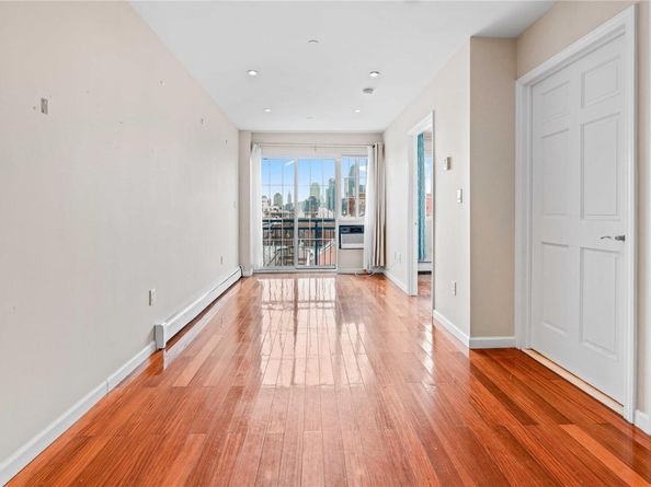 4333 42nd Street 6A, Long Island City NY 11104
