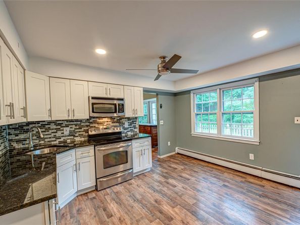 10 Valentine Road, Shoreham NY 11786