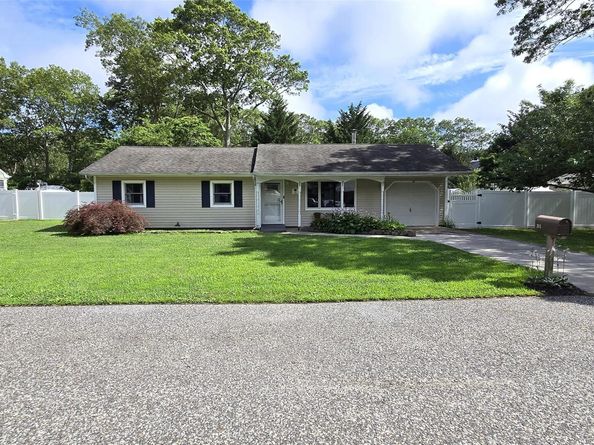 34 Belmont Drive, Shirley NY 11967