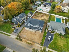 12 School House Lane, Syosset NY 11791
